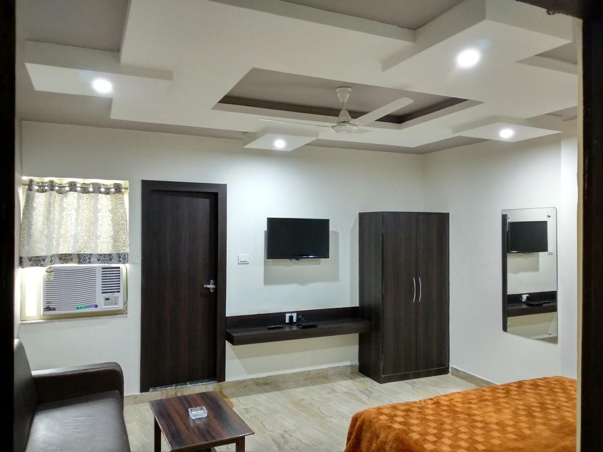 Morena Oyo 60976 Hotel Shree Ji מראה חיצוני תמונה